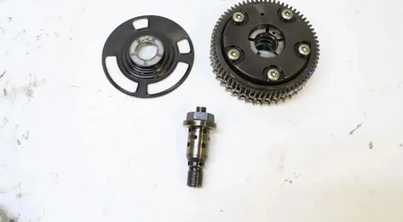Mercedes-Benz E W211 Camshaft A2720505347