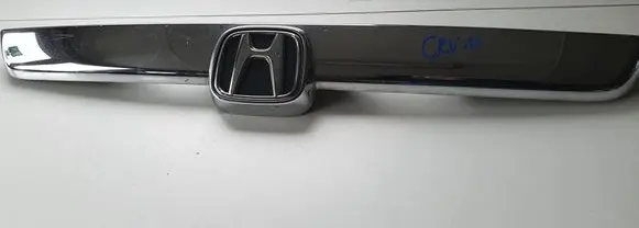 Honda CR-V Tailgate/boot lid lock trim 