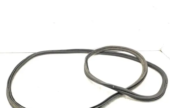 Peugeot 508 RXH Trunk rubber seal (body) 