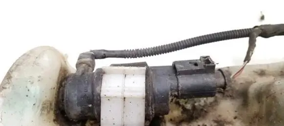 Audi A4 S4 B8 8K Windscreen/windshield washer pump 41882