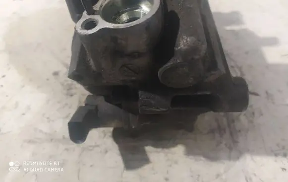 Volkswagen PASSAT B6 Air conditioning (A/C) compressor (pump) 1K0820803Q