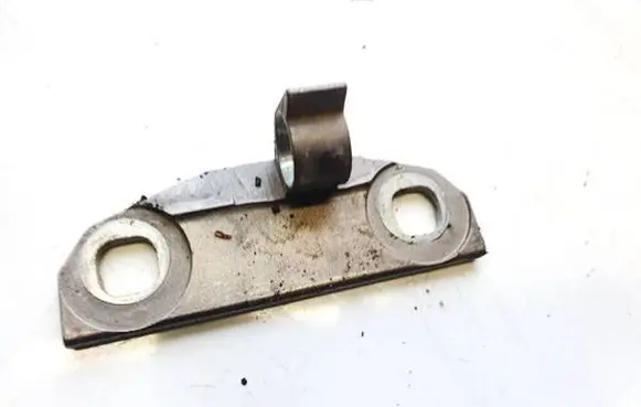 Volvo S80 Rear door lower hinge