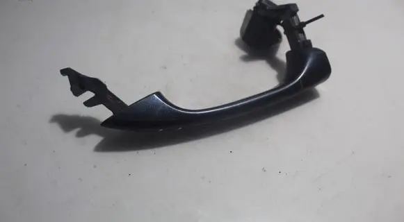 Mercedes-Benz E W211 Front door exterior handle/bracket 