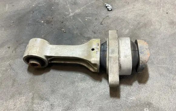 KIA Ceed Engine mounting bracket 21959F2000