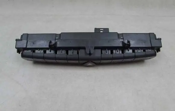 Mercedes-Benz Vito Viano W639 Hazard light switch 6395455307 58113