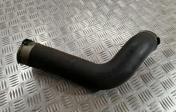 BMW 5 F10 F11 Intercooler hose/pipe 7810615
