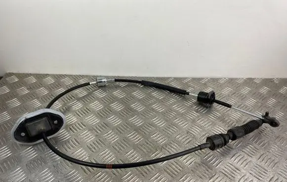 Gear shift cable linkage