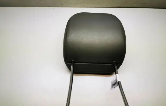 Chrysler 300 - 300C Front seat headrest 