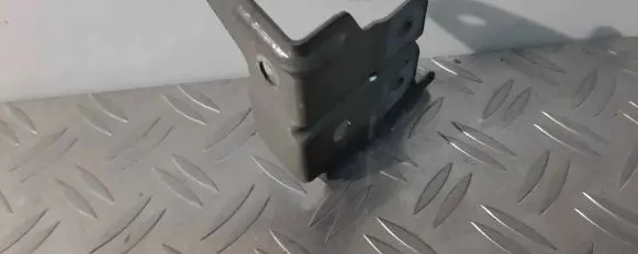 Nissan Leaf II (ZE1) Fender mounting bracket 9612