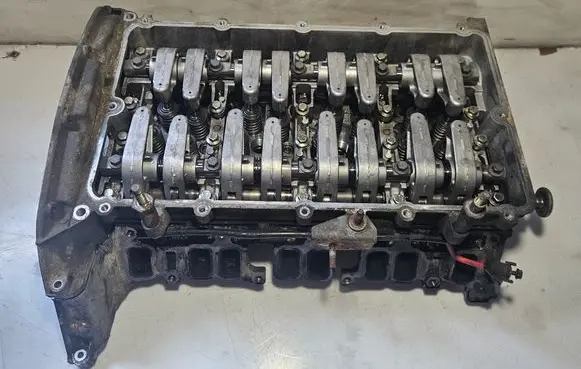 Ford Transit Engine head 1C1Q6090AD 2S7Q6K537