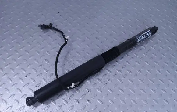 BMW XM Tailgate strut 51249451743 9451743