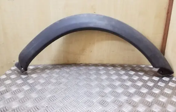 Land Rover Freelander Front arch trim 