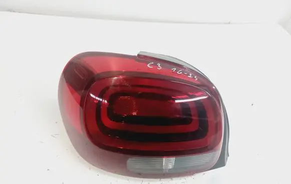 Rear/tail lights