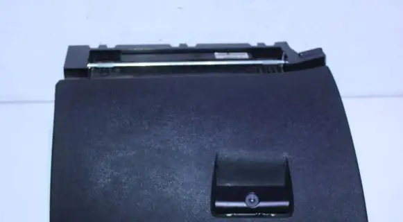 BMW X3 E83 Glove box