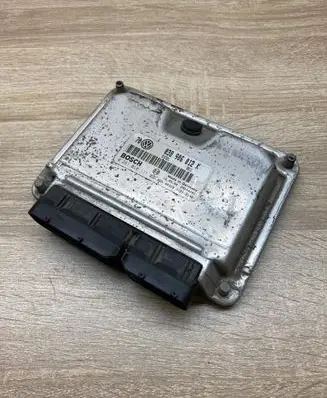 Volkswagen Golf IV Engine control unit/module ECU 038906012K 0281010111