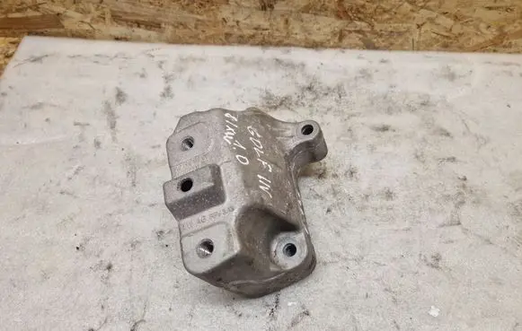 Volkswagen Golf VII Gearbox mounting bracket 1K0199117CF