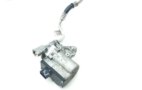 Ford Kuga III Oil pump LX687P086AB