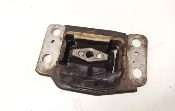 Ford S-MAX Engine mount bracket 