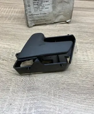 Volkswagen Polo III 6N 6N2 6NF Front door exterior handle 6K0837221C 6K0837235A