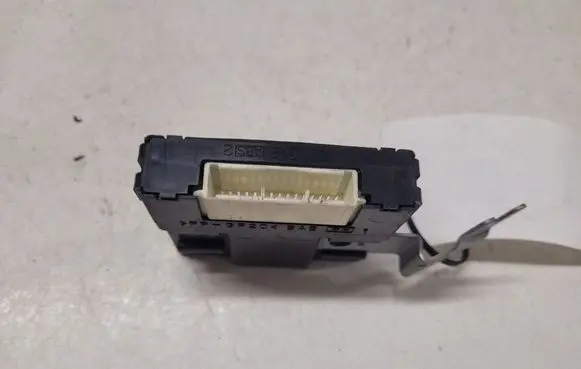Toyota Corolla Verso AR10 Door control unit/module 897800F010