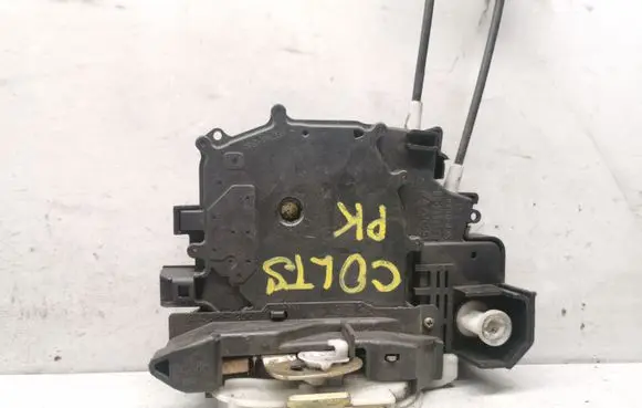 Mitsubishi Colt Front door lock