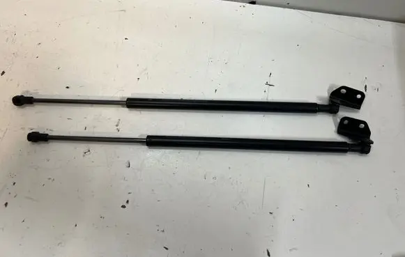 Mazda CX-3 Tailgate strut 