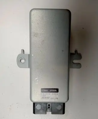 Infiniti QX80 Fuel pump relay 17001-JF00A