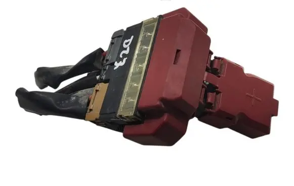 Nissan Navara D23 Battery relay fuse