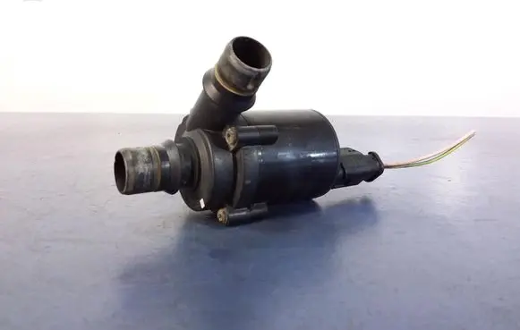 Peugeot 508 RXH Water pump 9676438380