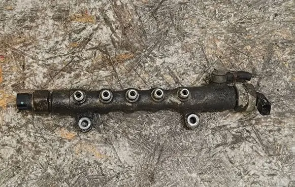 Toyota Auris 150 Fuel main line pipe