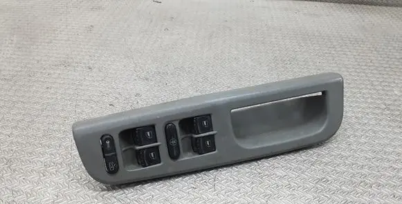 Skoda Octavia Mk1 (1U) Electric window control switch 1J4959857A