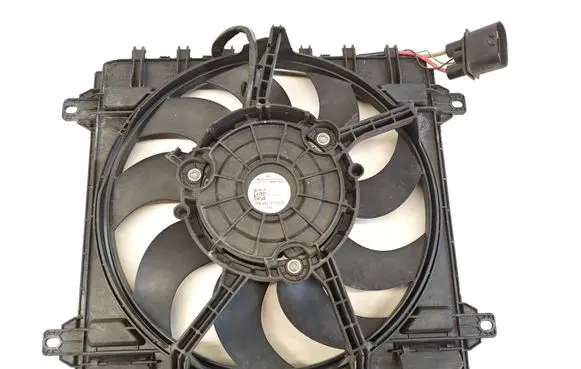 Audi R8 4S Electric radiator cooling fan 4S0121203B