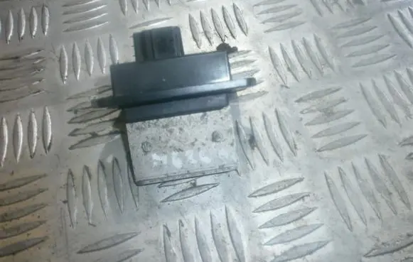 Mazda 626 Heater blower motor/fan resistor HB151GA5RA