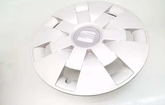 Seat Ibiza IV (6J,6P) R14 wheel hub/cap/trim 6J0601147