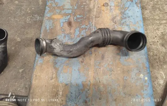 Jaguar XF X250 Air intake hose/pipe 4R839690AF
