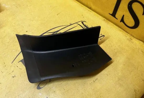 Skoda Superb B8 (3V) Rear/tail light trim molding 3V9945311A