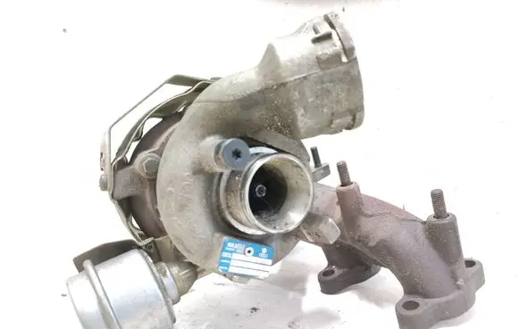 Volkswagen PASSAT B6 Turbo 03G253014M