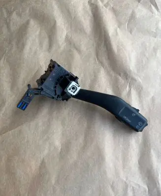 Volkswagen Touran I Wiper control stalk 1K0953519A 01203506 20350660505182