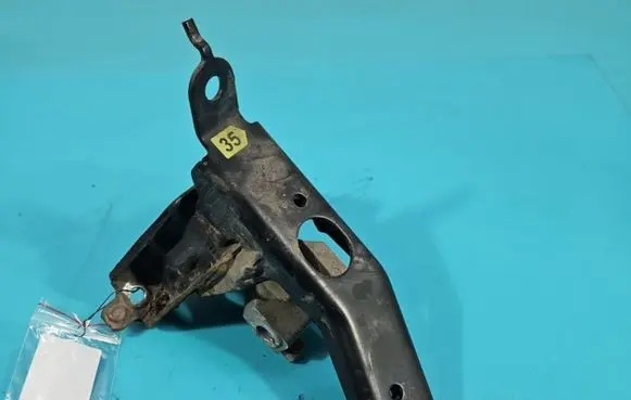 Toyota Yaris Gearbox mounting bracket IMPRK1424882