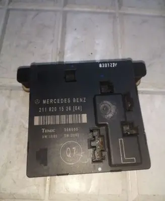 Mercedes-Benz E W211 Door control unit/module 2118201526 211820152604 356805