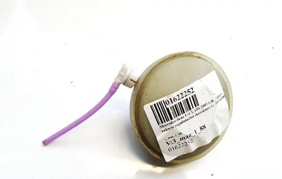 Headlight level adjustment motor