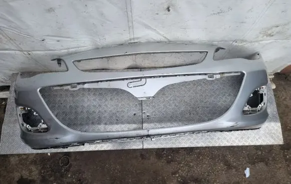Opel Astra J Front bumper 13368660