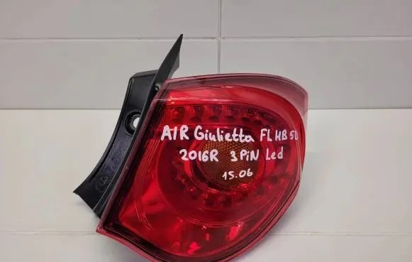 Alfa Romeo Giulietta Rear/tail lights 50513612