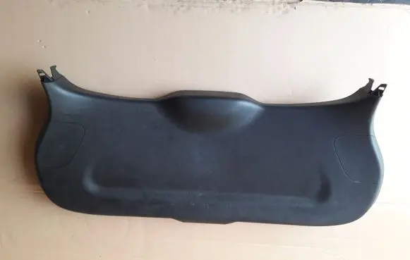 Renault Kadjar Tailgate trim 909002389R 156088210 156088222
