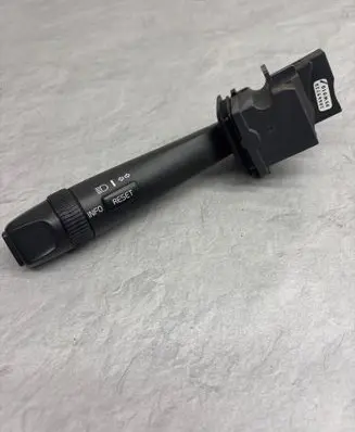 Volvo V70 Indicator stalk 30669738 05W01D