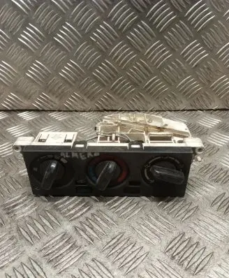 Nissan Almera Climate control unit