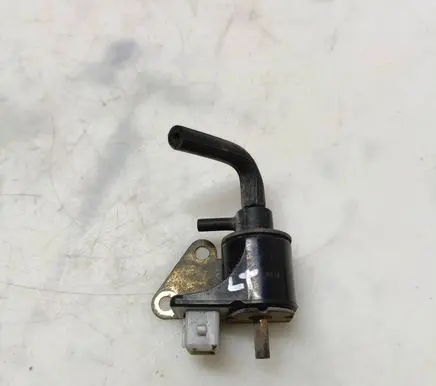 Volkswagen II LT Vacuum valve 