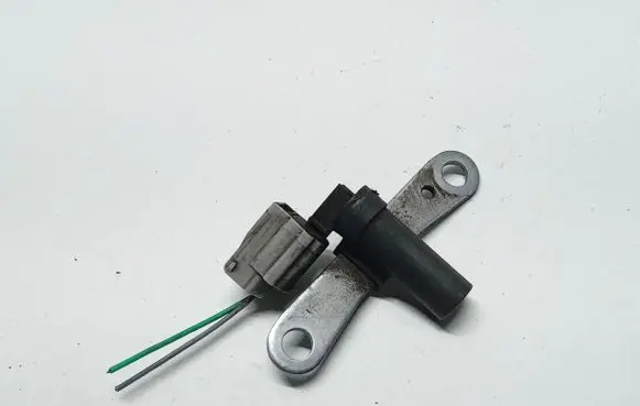 Renault Fluence Crankshaft position sensor 8200746497