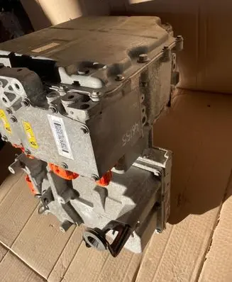 Renault Zoe Voltage converter inverter 296G93381R 000134426