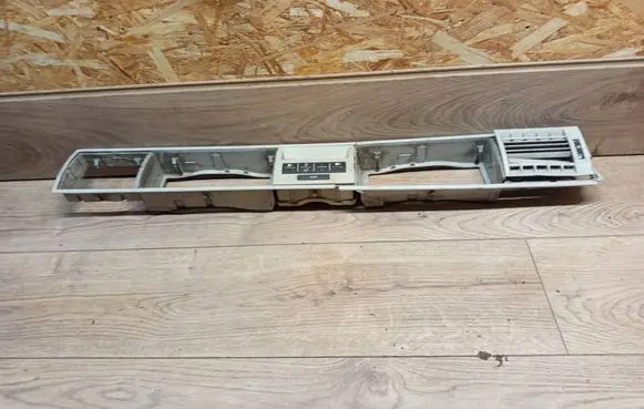 Volkswagen Transporter - Caravelle T5 Headlining lighting console trim 7H0858848